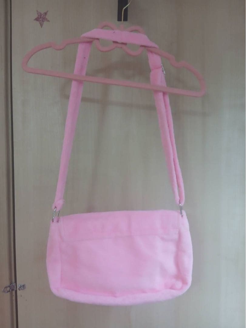 CHANEL ピンクショルダーバッグ