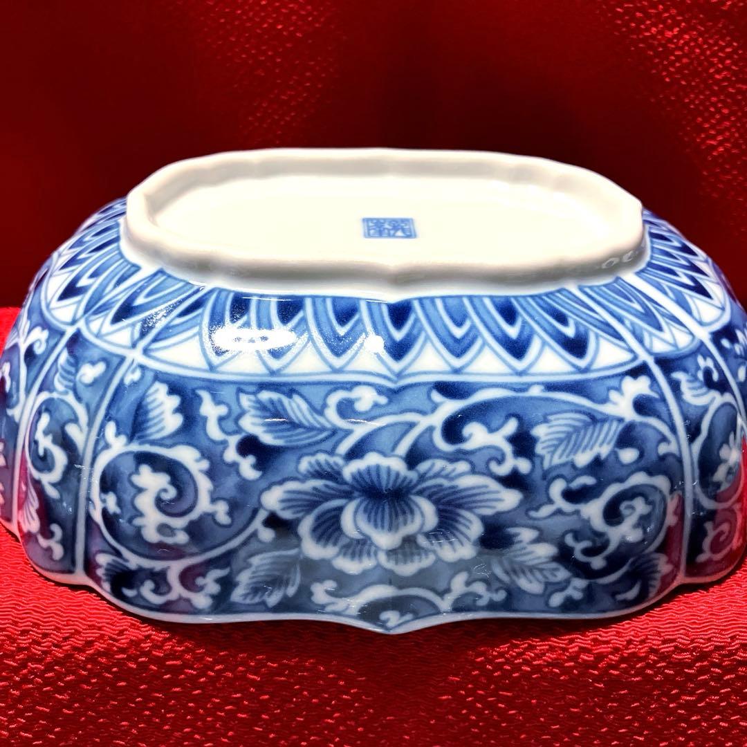 三洋陶器　龍峰窯　染付山水画　角鉢　古伊万里唐草模様　未使用シール付