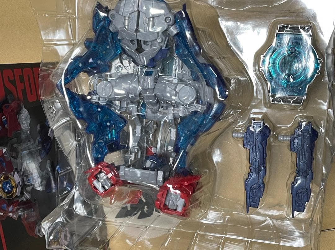 トランスフォーマー マスターオプティマスプライム 時計無し版