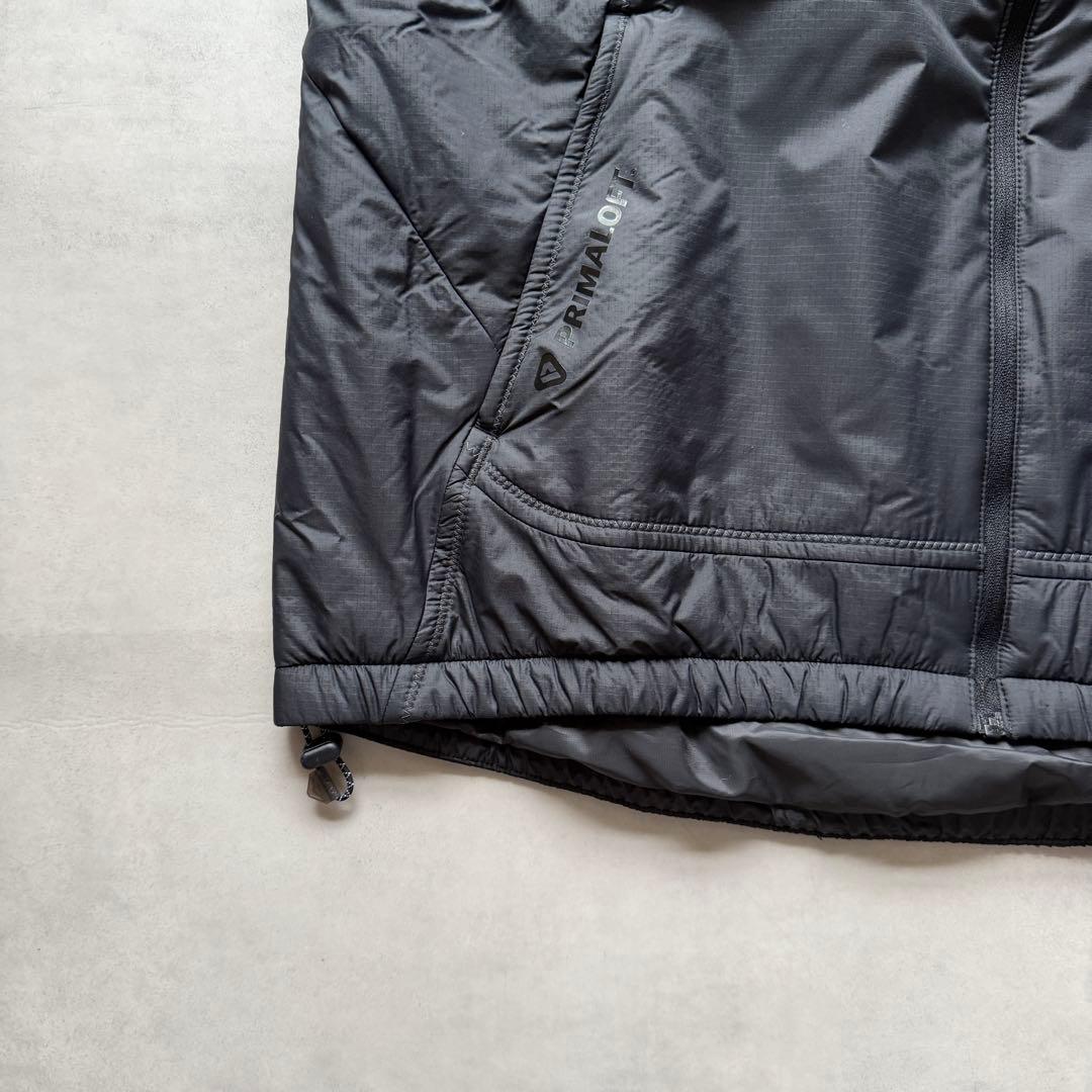 新品 Sサイズ ナイキ トレイル プリマロフト ランニング ベスト 黒
