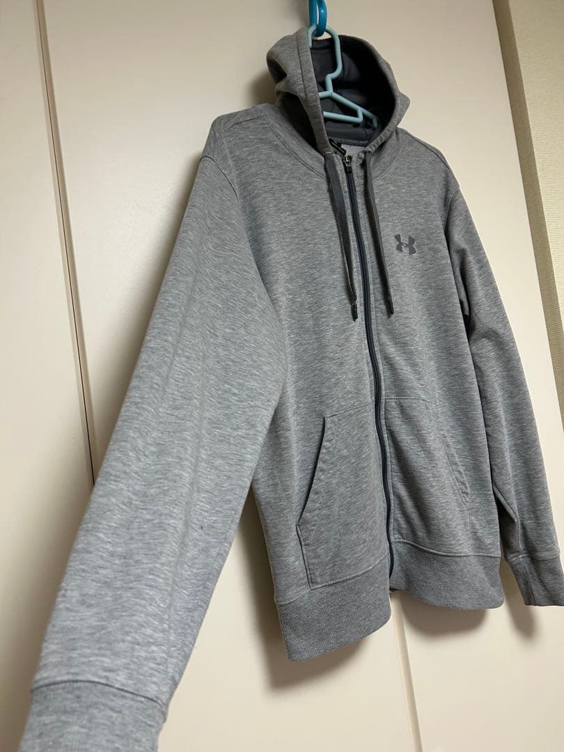 under armour ジャージセットアップ　グレー LG