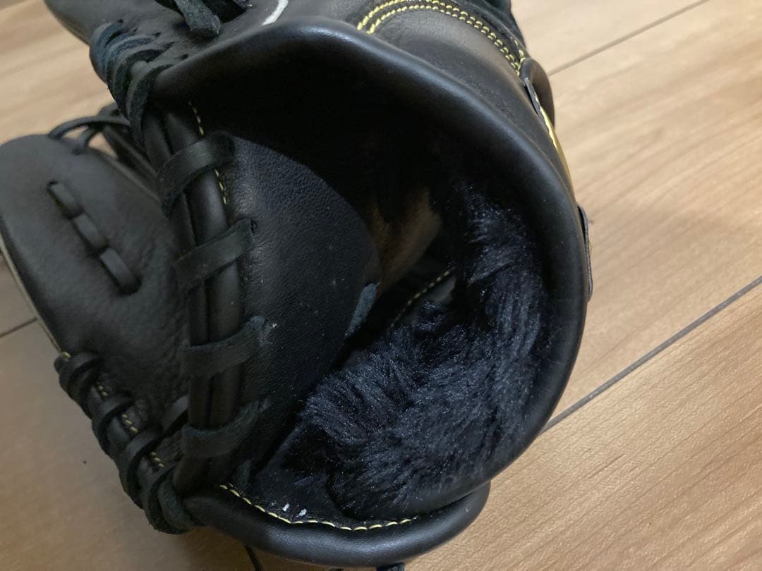 Mizuno ブラック 軟式グローブ 左投げ