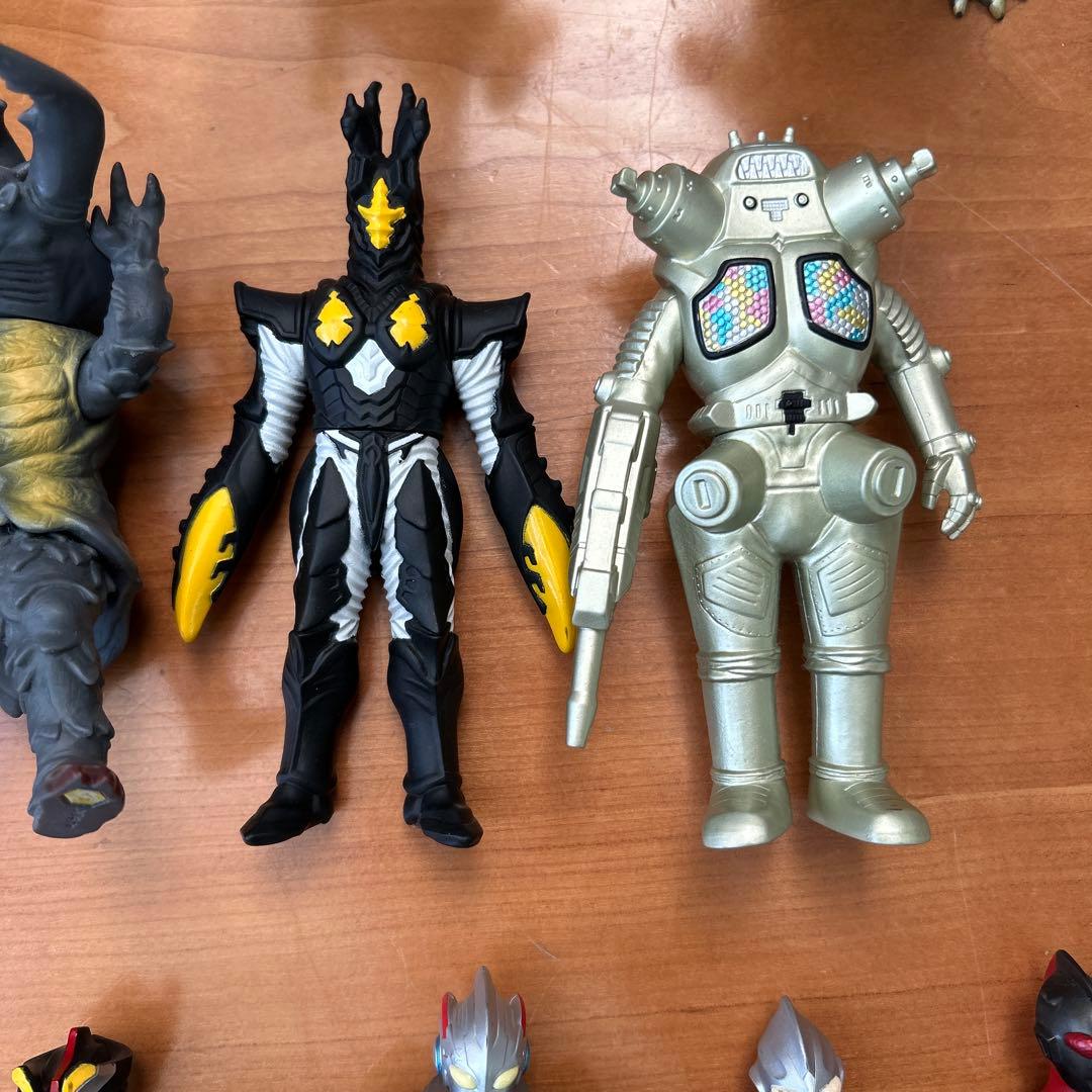 ウルトラマンフィギュアセット（怪獣有り）22体