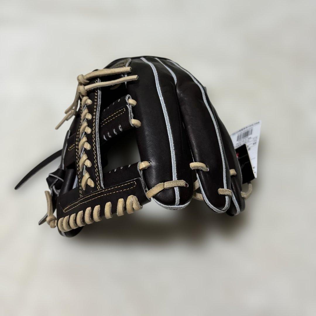 定価税込60500円！ローリングス　硬式内野手用　巨人岡本モデル　新品未使用袋付