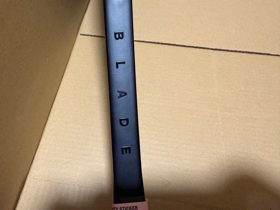 新品未使用　Wilson NOIR BLADE 98 16X19 V8.0