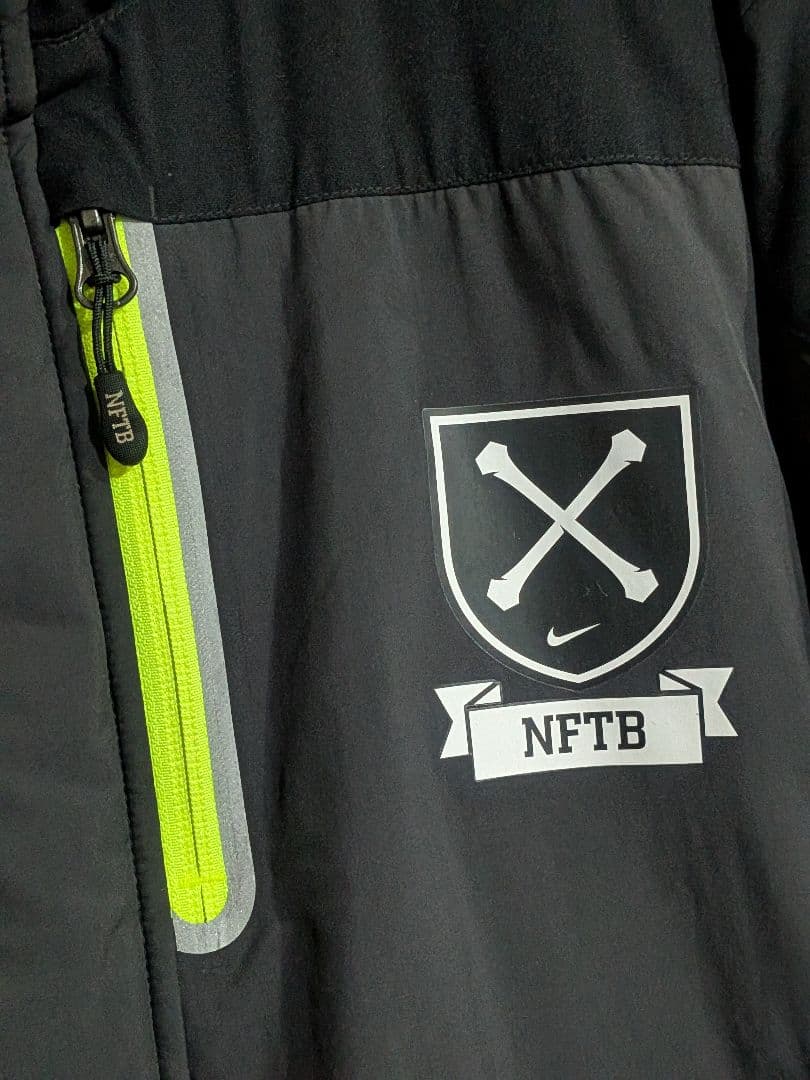 NIKE NFTB クロスボーン 中綿入 ベンチコート M