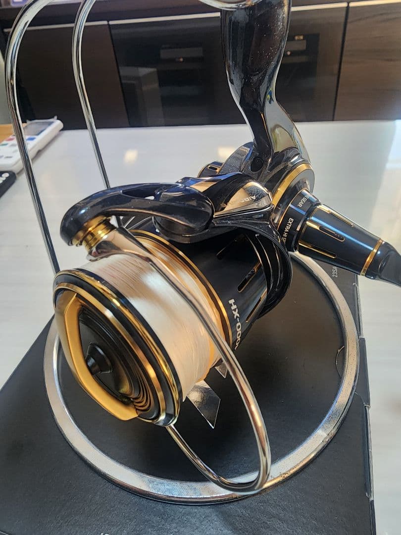リール Daiwa SALTIGA 4000-XH