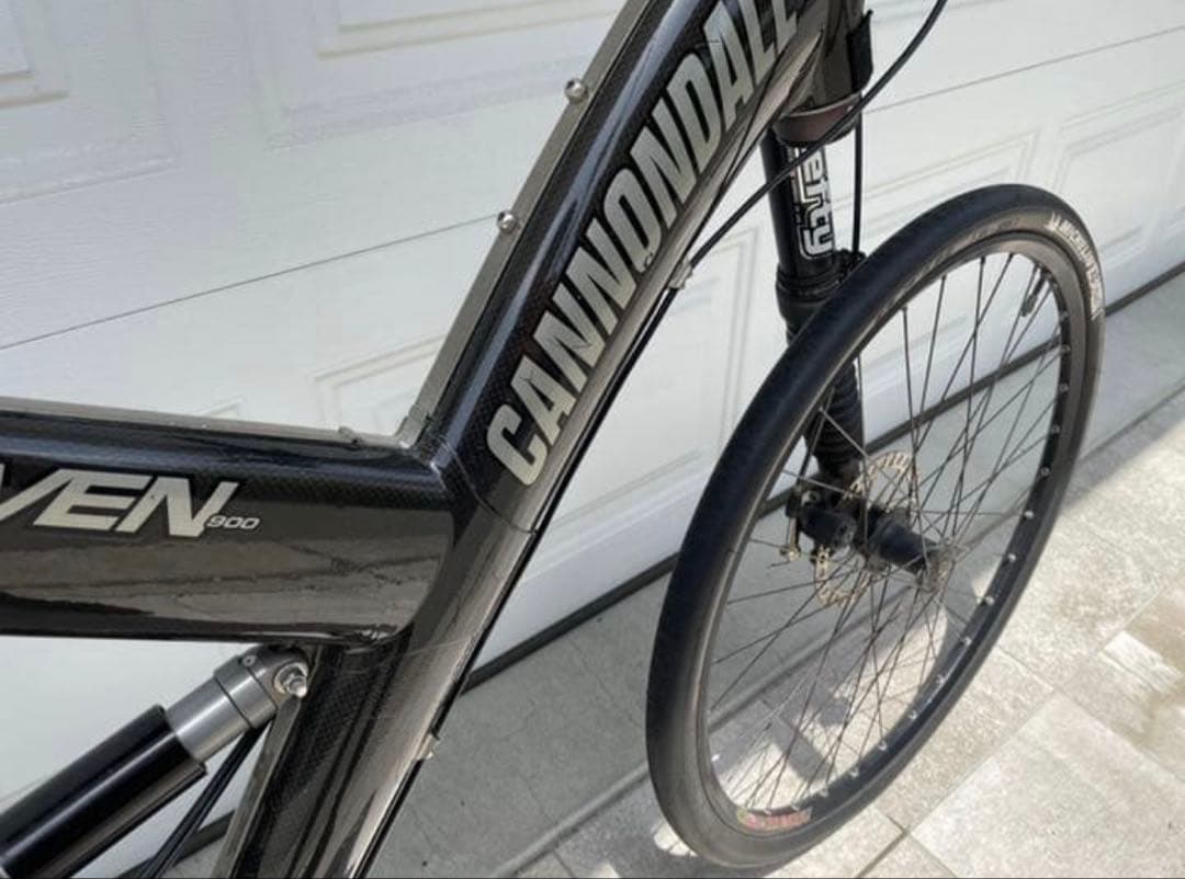 Cannondale Super V Raven 900Leftyキャノンデール