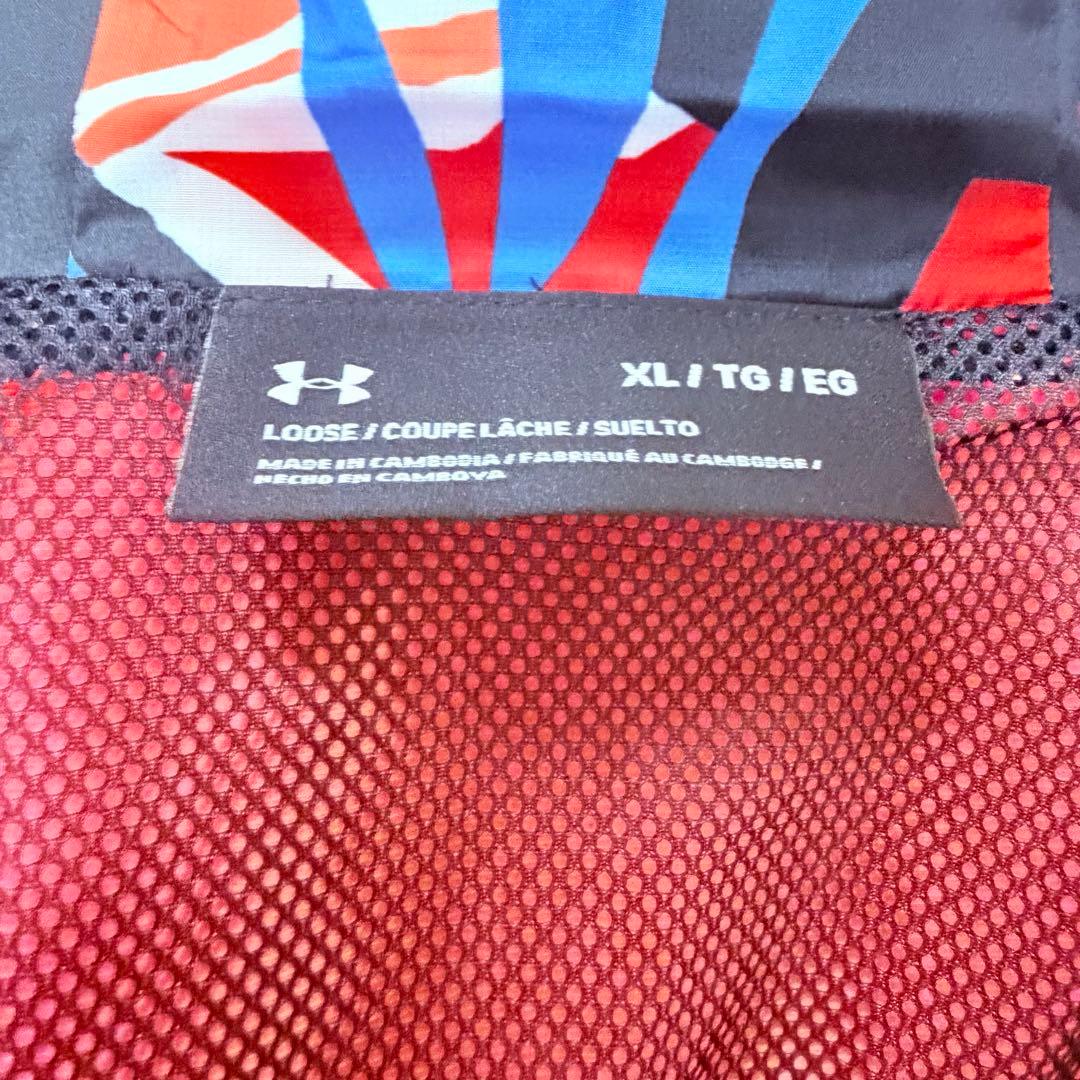 UNDER ARMOUR アンダーアーマー レディース　ナイロンジャケット　XL