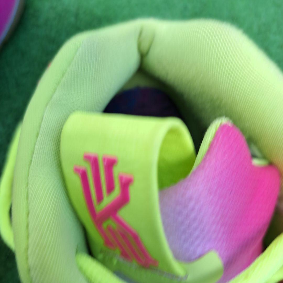 Kyrie4バスケットボールシューズ