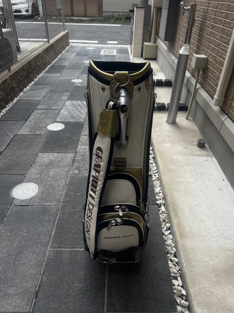 GRAPHITE DESIGN TOUR AD ゴルフバッグ　激レア