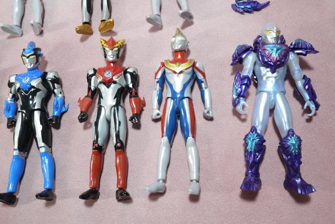ウルトラアクションフィギュア　トリガー・デッカー・ルティオン　など　25体