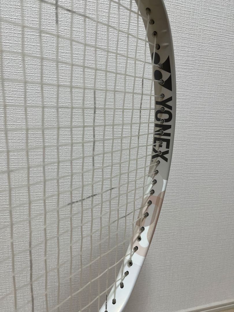 『美品』YONEX VCORE 100 テニスラケット　G2