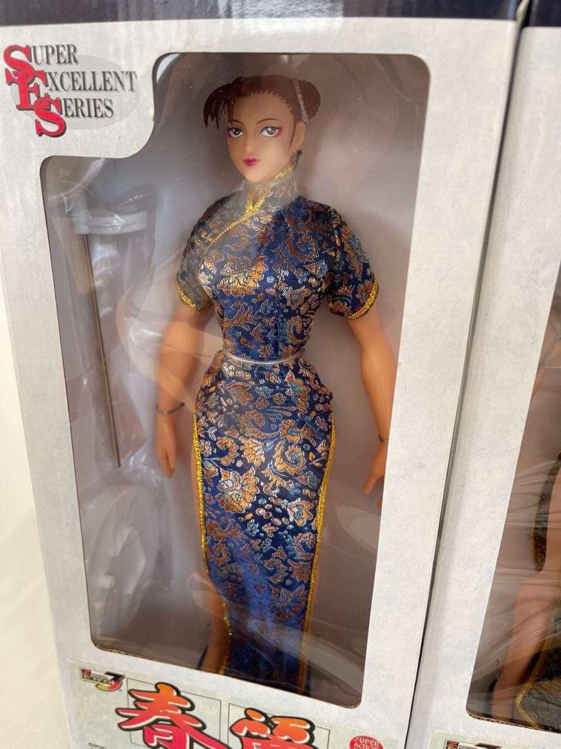 春麗 青　黒　フィギュア 2体セット　マーミット　新品