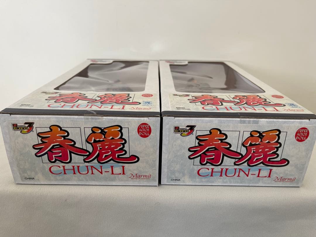 春麗 青　黒　フィギュア 2体セット　マーミット　新品