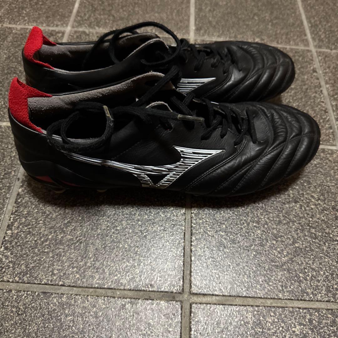 Mizuno Morelia Neo サッカーシューズ 黒/赤