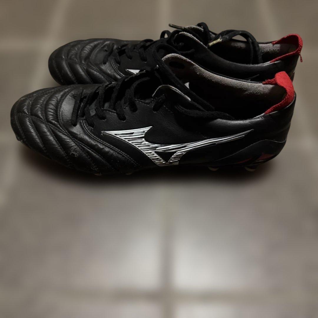 Mizuno Morelia Neo サッカーシューズ 黒/赤