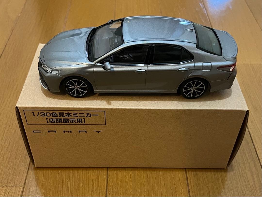 カムリ後期(一部改良モデル) ミニカー プレシャスメタル 専用箱付き 1/30