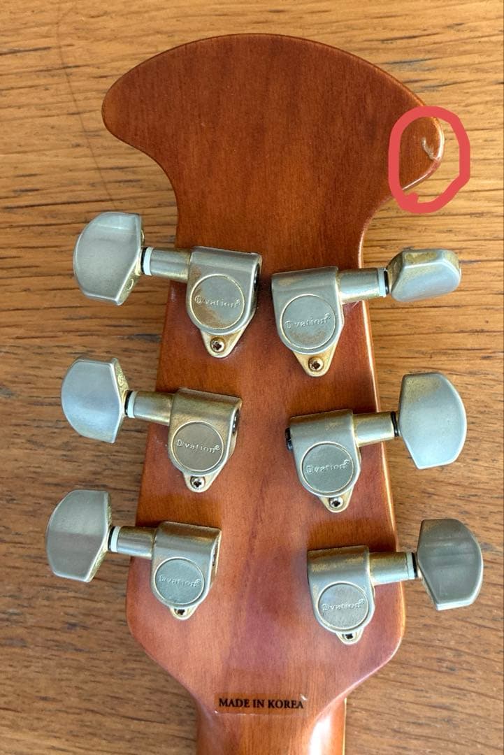 Ovation Celebrity CSE48（CE48後継モデル）ワインレッド