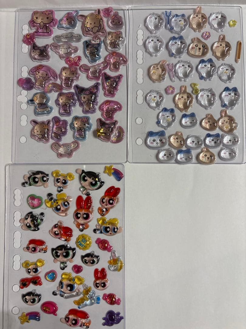 シール帳完成品　キャラクター多数　※サンリオ第一弾ボンボンドロップシールあり
