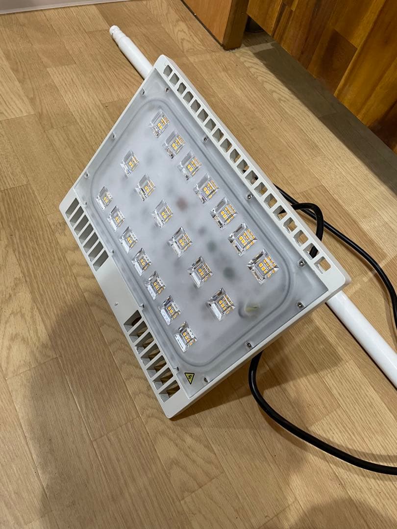 LED投光器 LED照明  屋外照明 看板灯 作業灯 ポータブル投光器