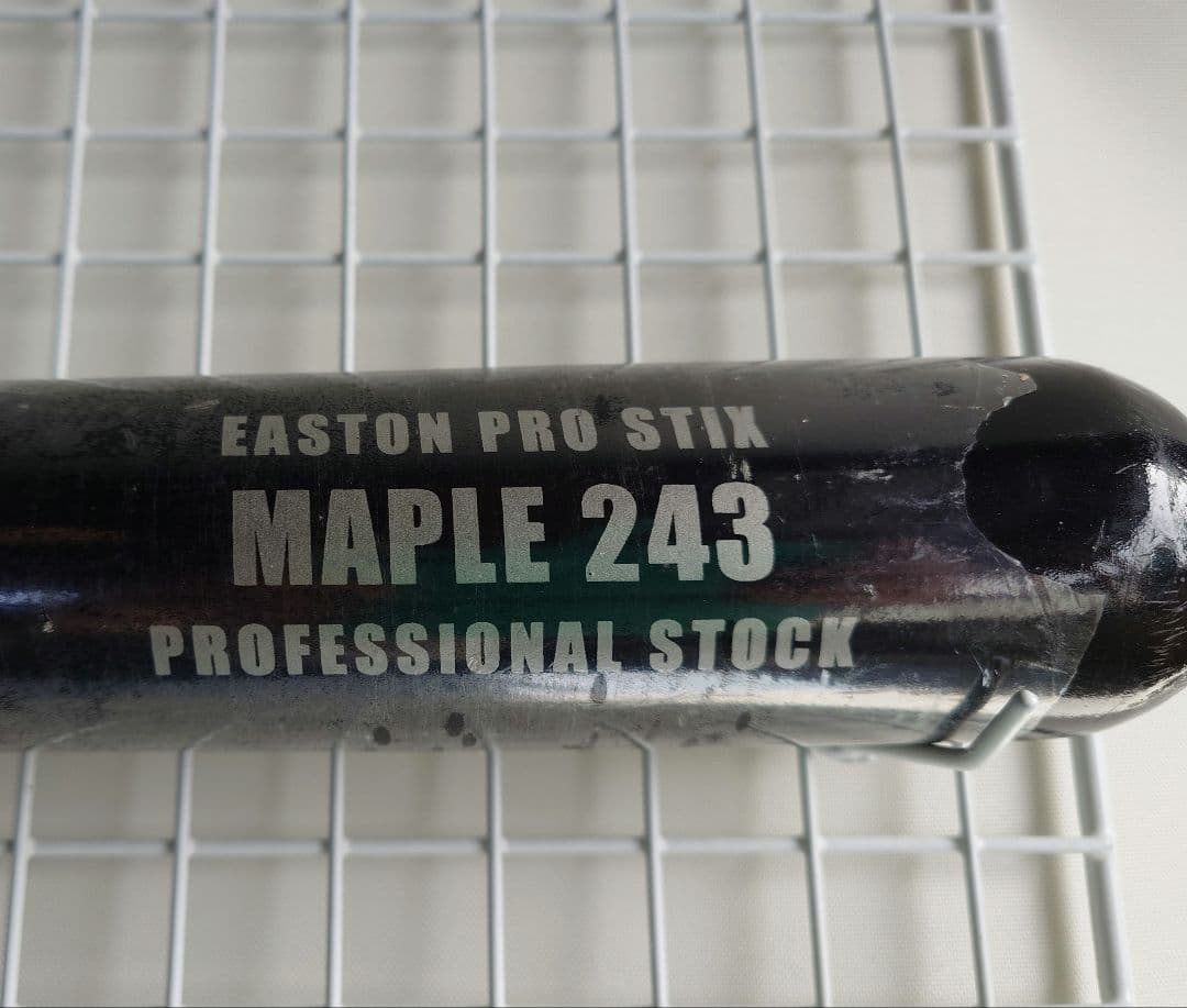 EASTON MAPLE 243 硬式 木製バット 34インチ 未使用