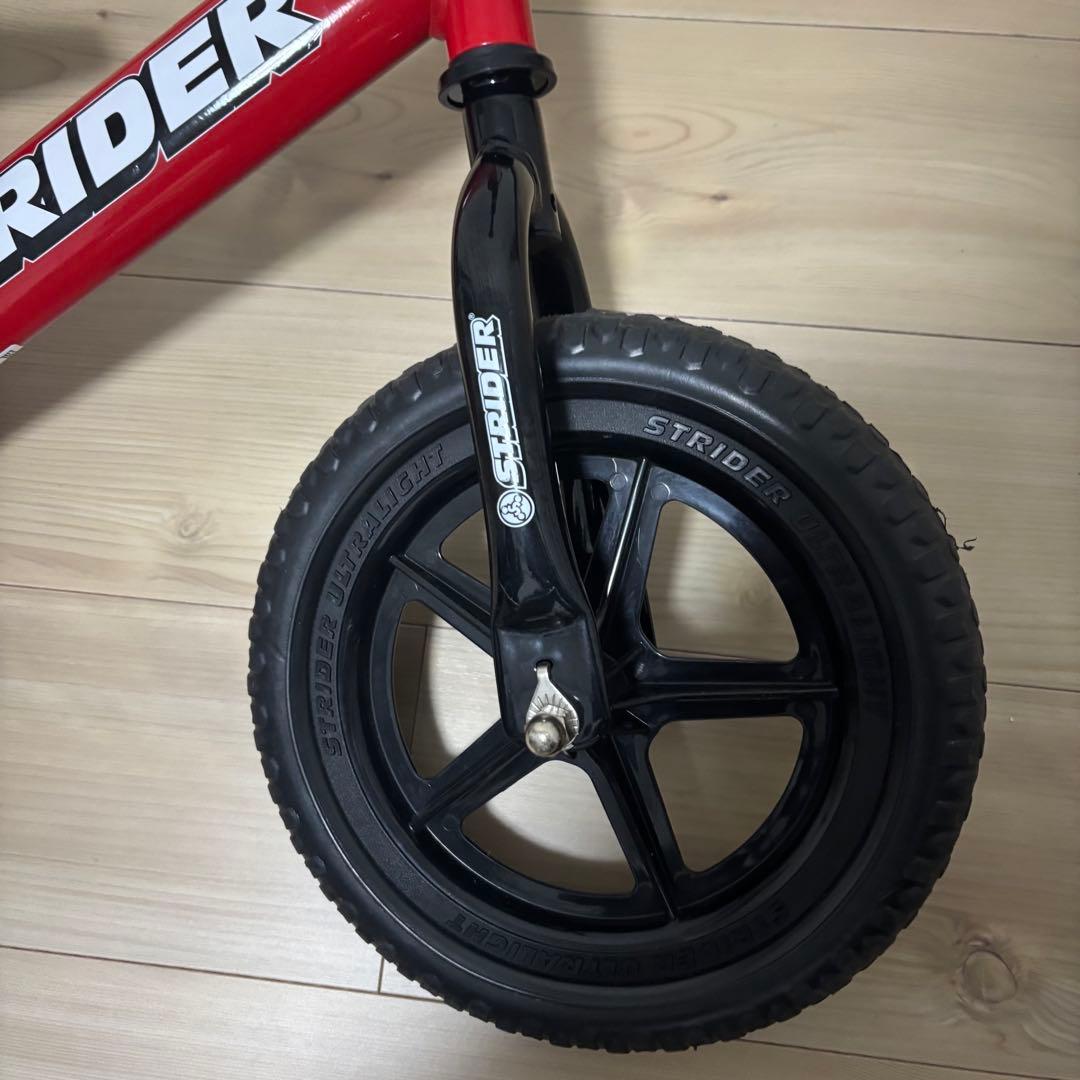 STRIDER バランスバイク 赤 12インチ SPORT