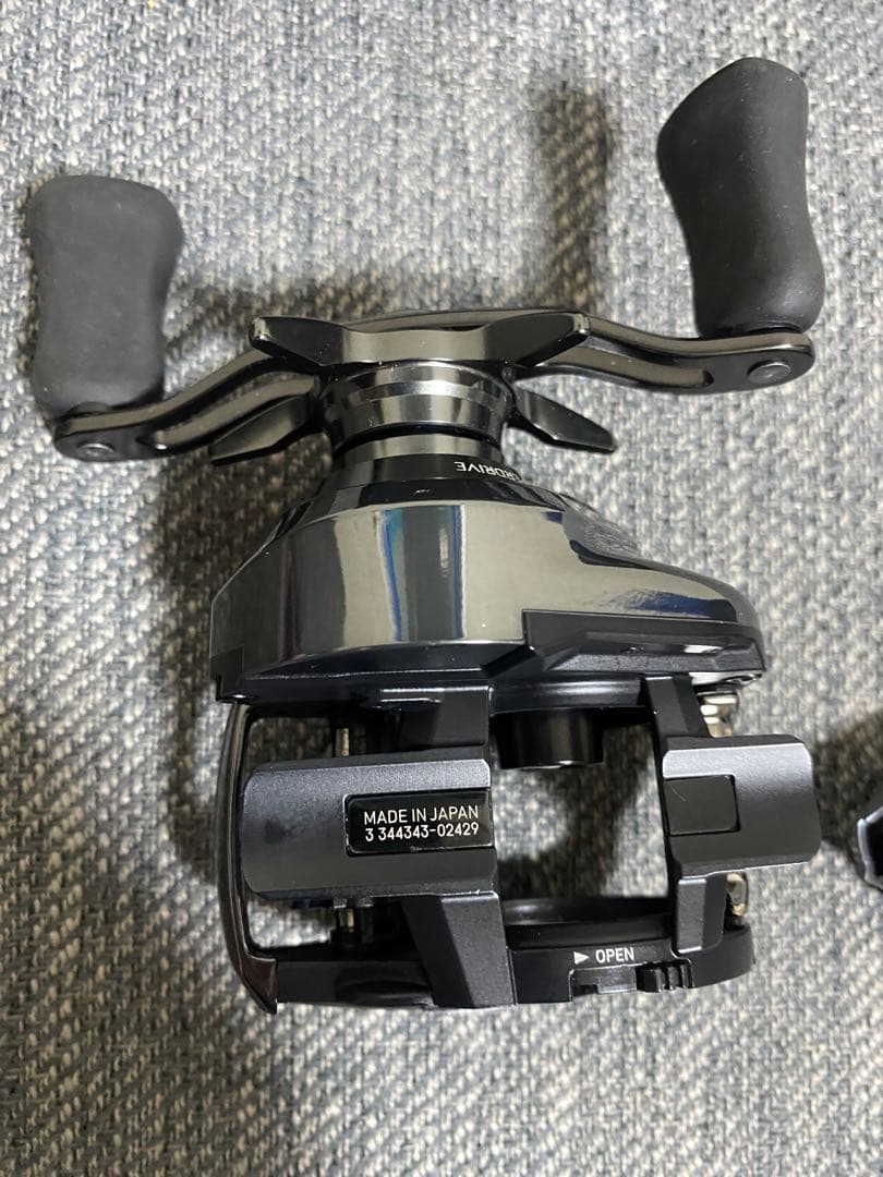 美品DAIWA ダイワ 24スティーズ SV TW 100XHL 左ハンドル
