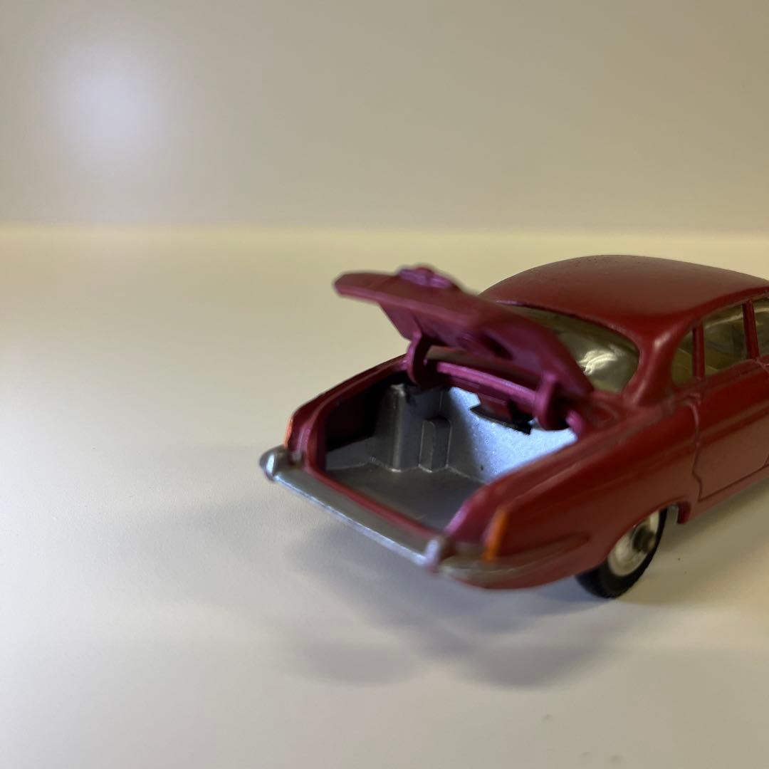 CORGI コーギー　ミニカー　JAGUAR MARK × SALOON