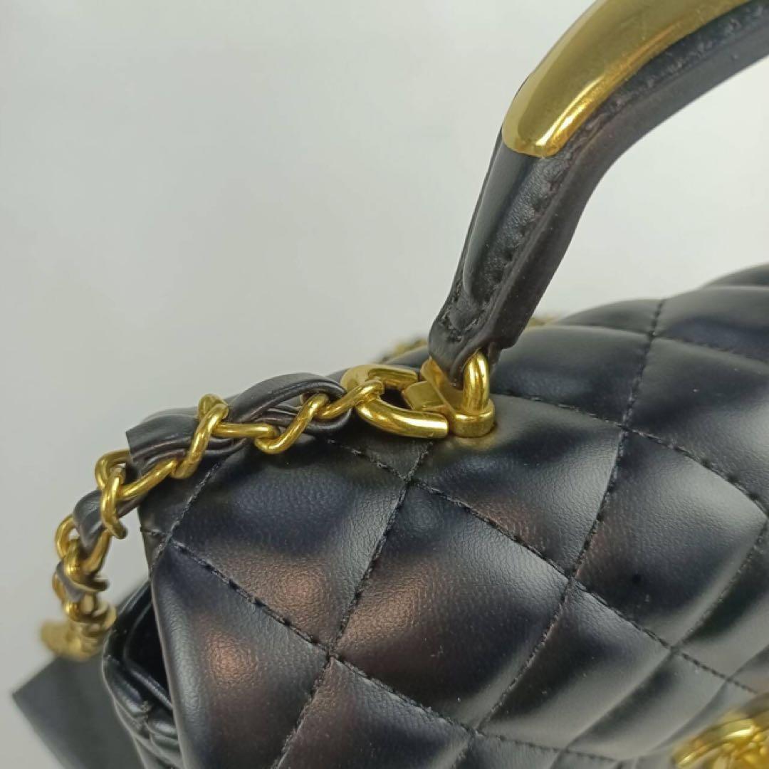 CHANELノベルティ ハンドルゴールドロゴプレート キルティング バッグ非売品
