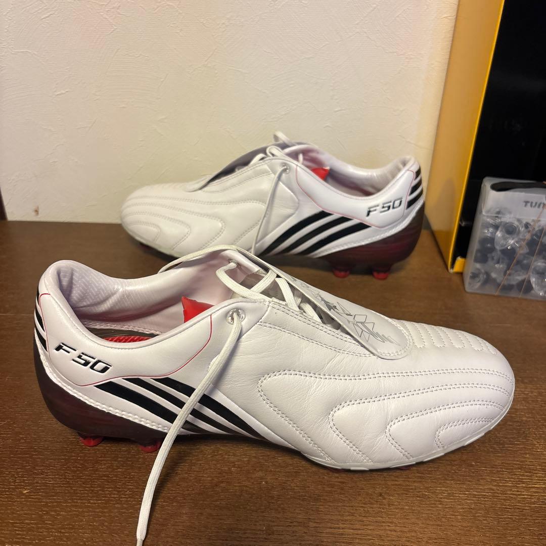 adidas TUNIT サッカーシューズ ホワイト/レッド