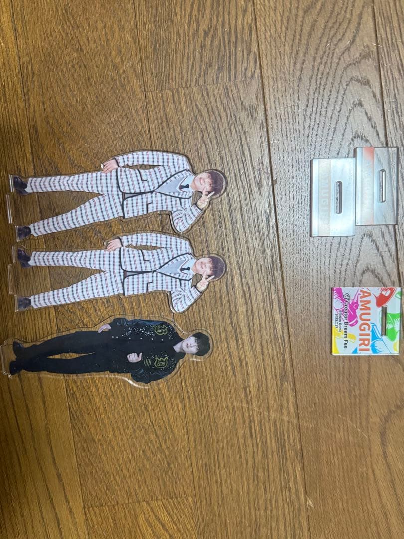 コムドットグッズ