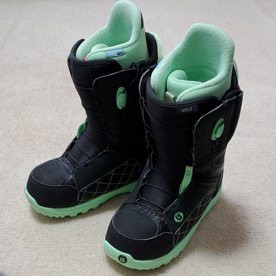BURTON(バートン)／women's mint-ASIAN FIT／23cm