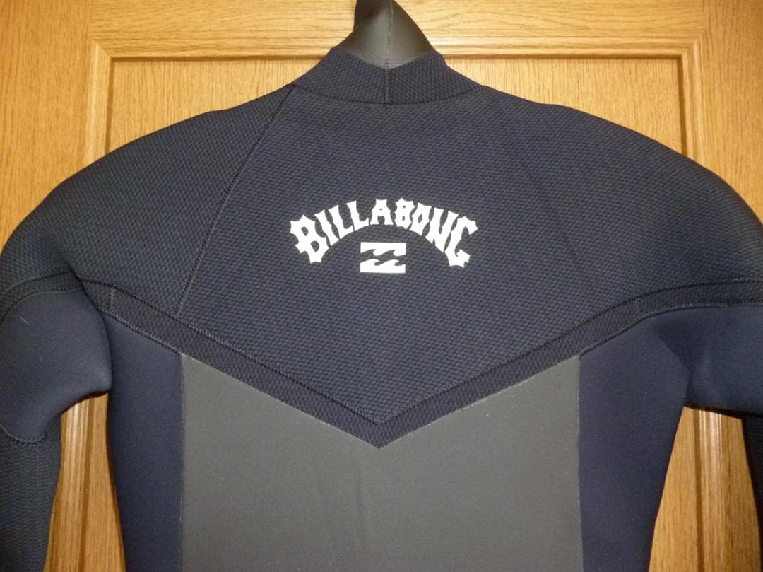 美品！BILLABONG（ビラボン）ロングチェストジップ・セミドライ！ 送料込み