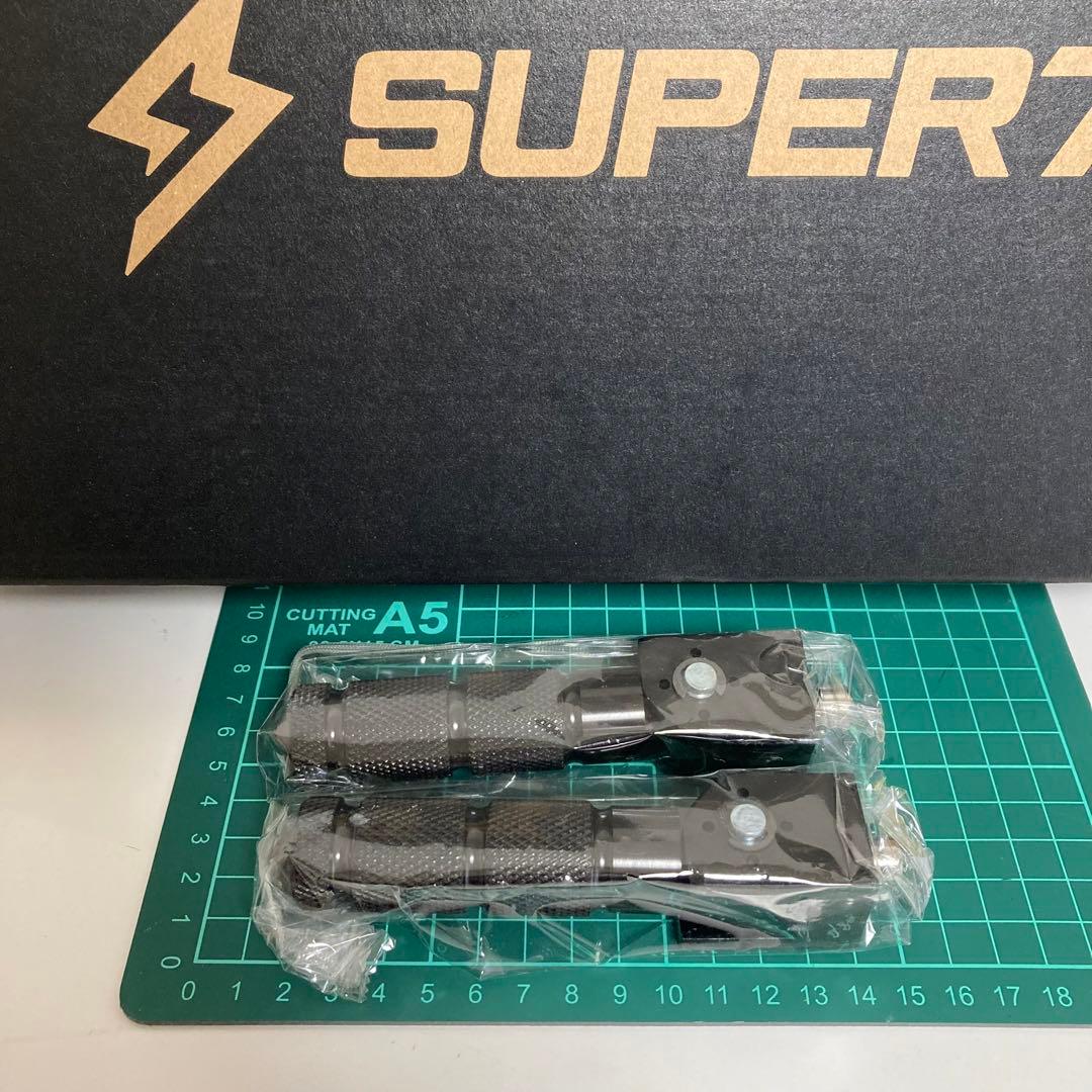 Super73 フットレストペダル 黒 ディレイラー保護 パーツ 1点新品です。