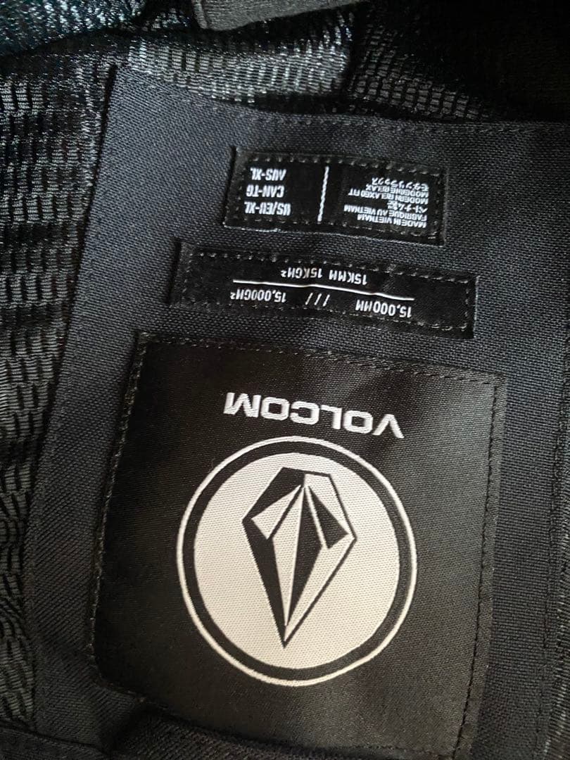 WS さん専用　　　VOLCOM スノーボードウェア ビブパンツ　XLブラック