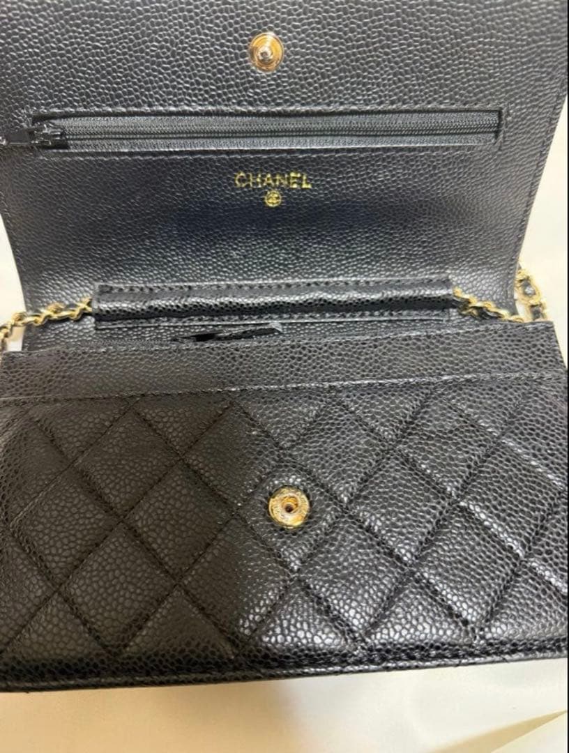 CHANEL ブラック チェーンウォレットノベルティ
