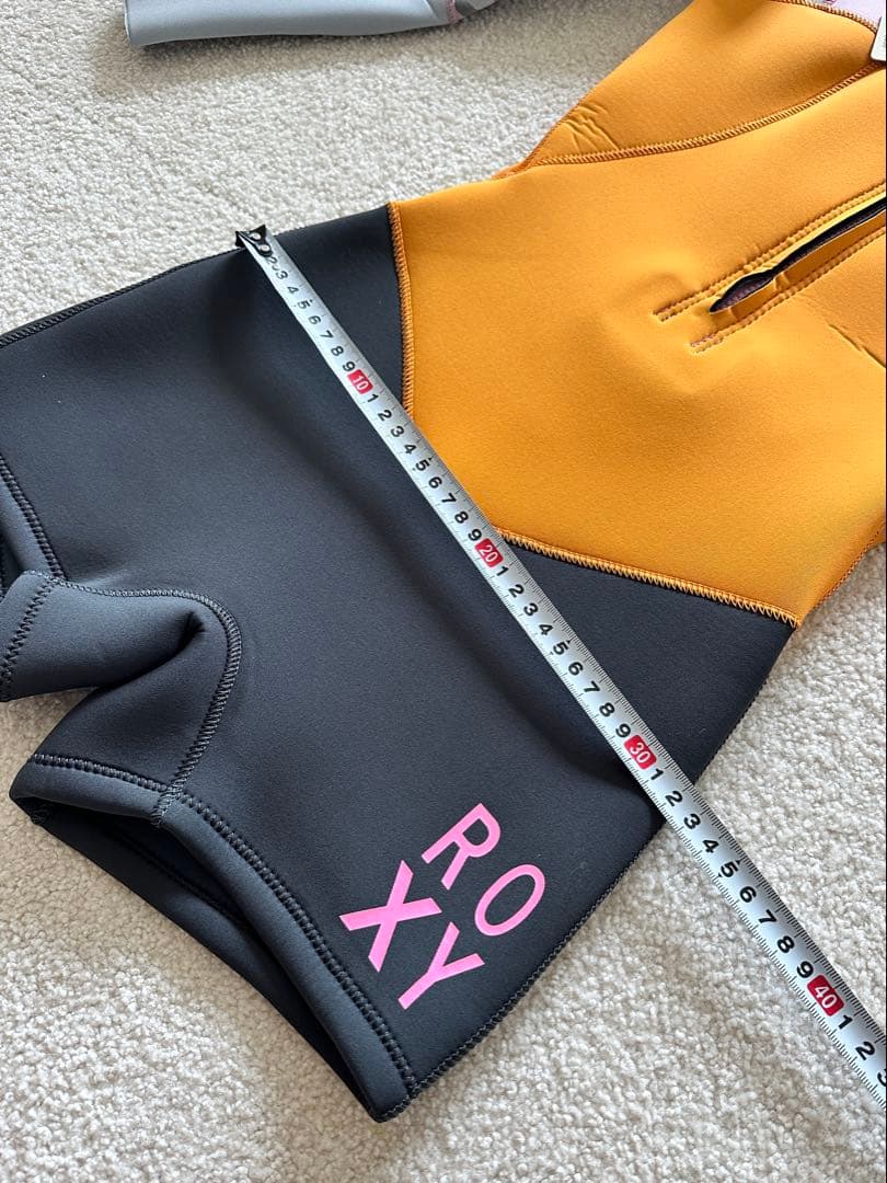 ROXY⭐︎ロキシー⭐︎ウェットスーツ⭐︎スプリング⭐︎Mサイズ⭐︎新品未使用