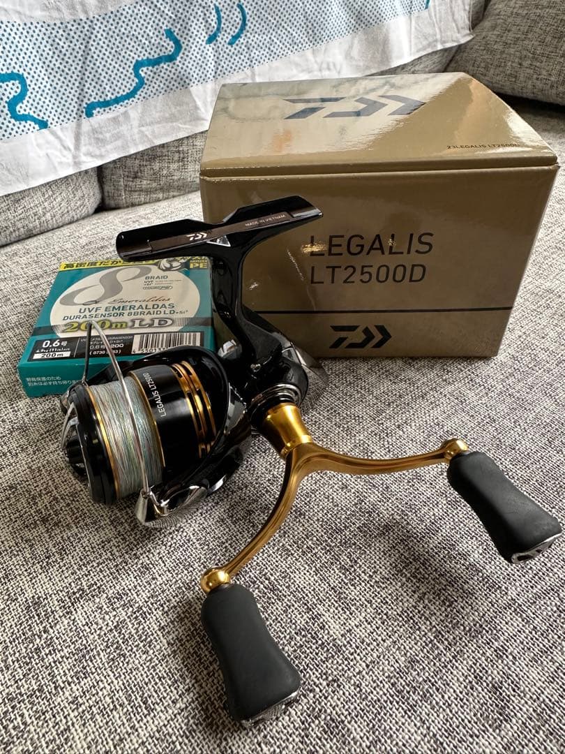 美品 ダイワ 23レガリス LT2500D スピニングリール ダブルハンドル交換
