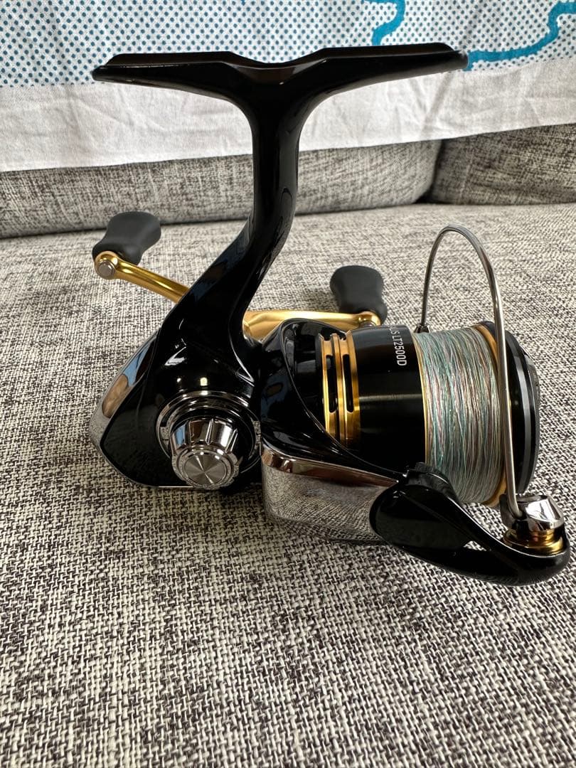 美品 ダイワ 23レガリス LT2500D スピニングリール ダブルハンドル交換