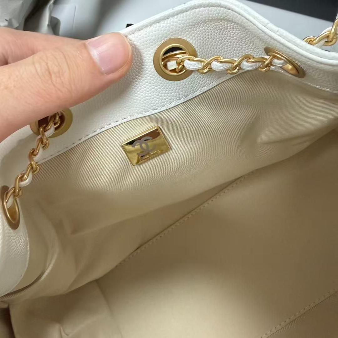 希少な美品 ノベルティグッズ ホワイト ショルダーバッグ BOX付