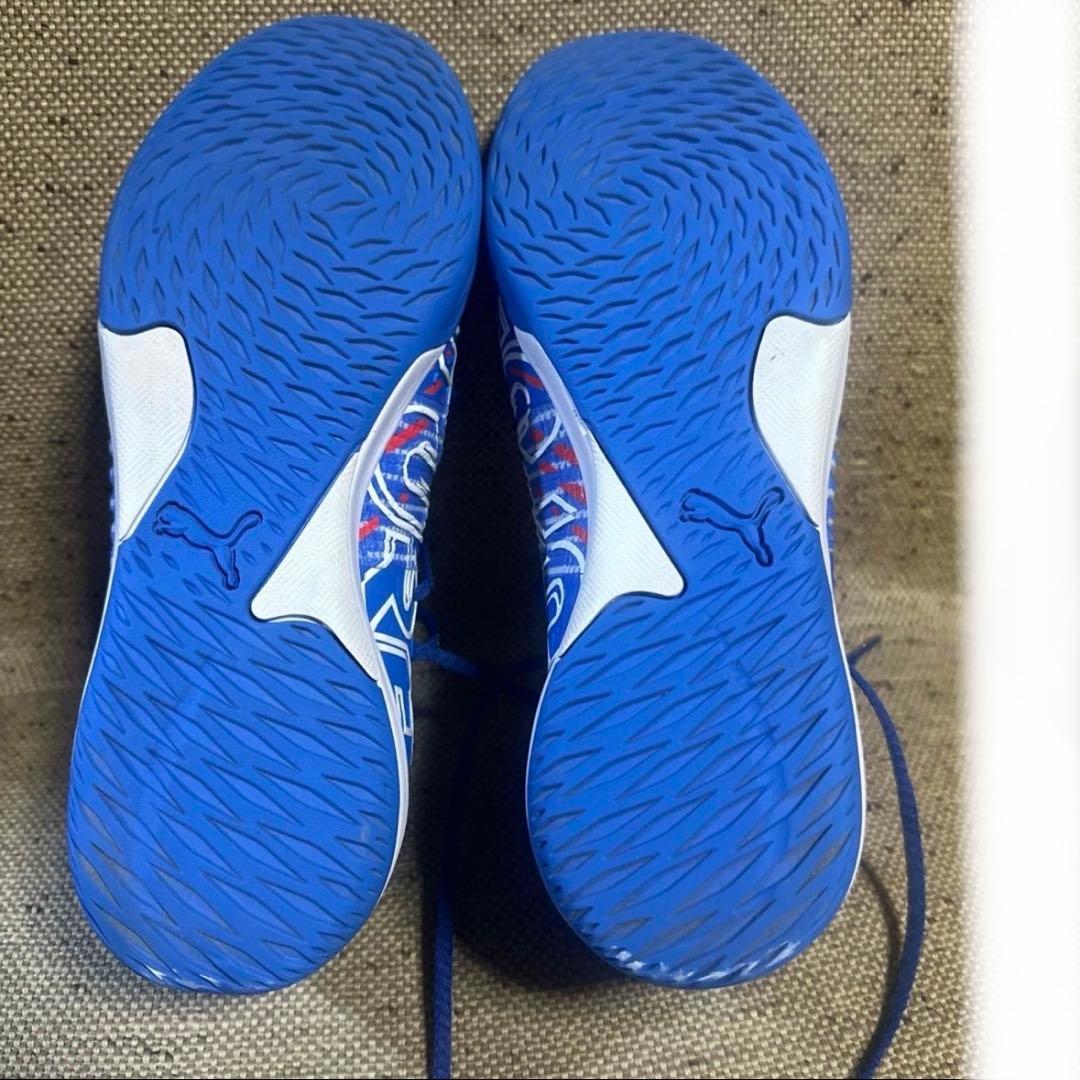 PUMAフットサルシューズ FUTURE Z proモデル