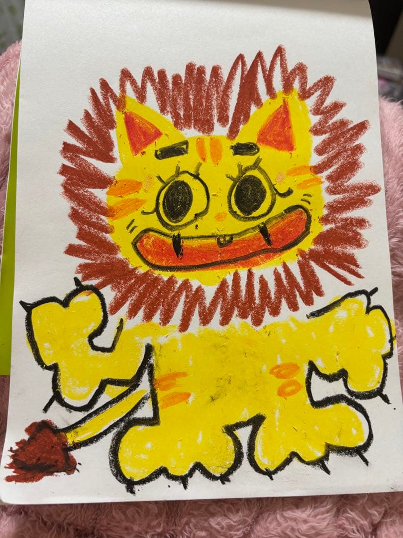 ユニークなライオンのクレヨン画