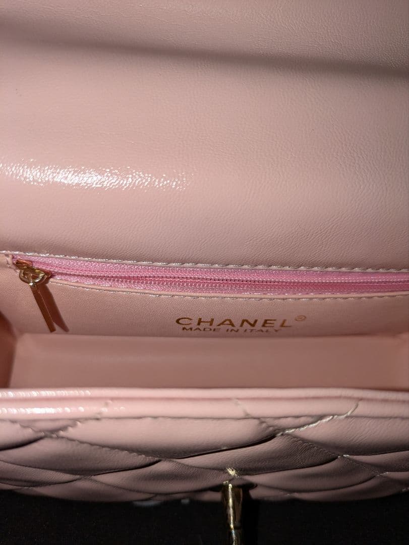 CHANEL ショルダーバッグ　ノベルティ　ピンク