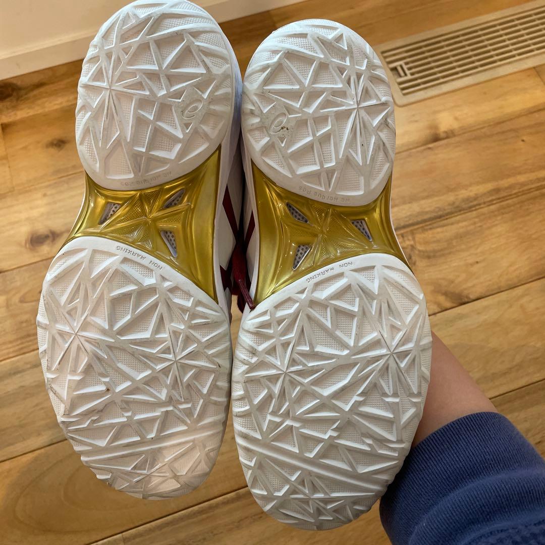 ASICS バスケットボールシューズ ハイカット ホワイト/バーガンディ
