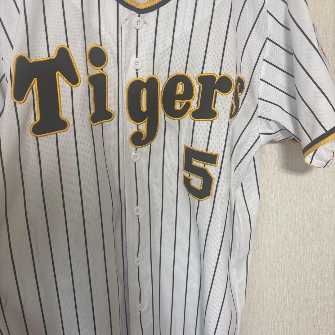 阪神タイガース　近本選手背番号5 サイズL