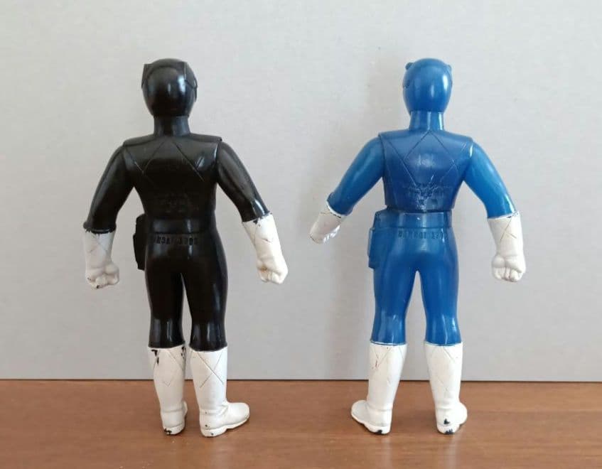 ジュウレンジャー４体とサーベルタイガー、トリケラトプス　希少品