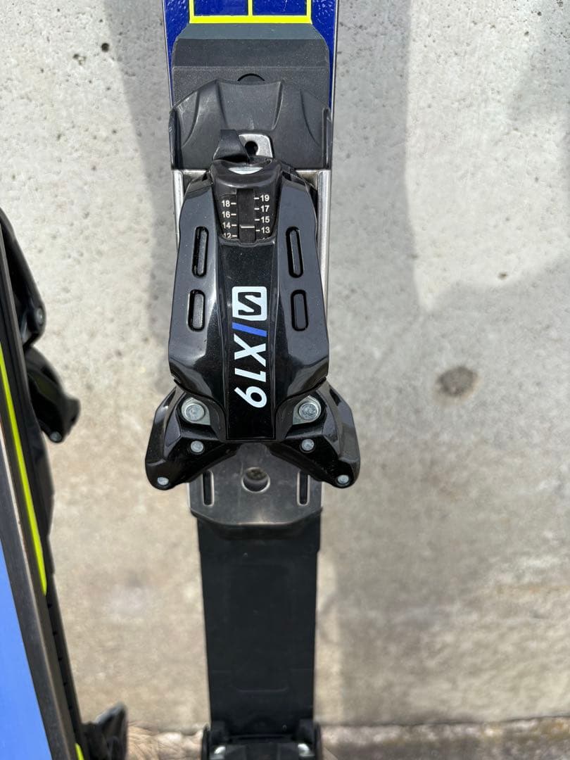 Salomon Race サロモンスキー R13.5 X19 ビンディング付き