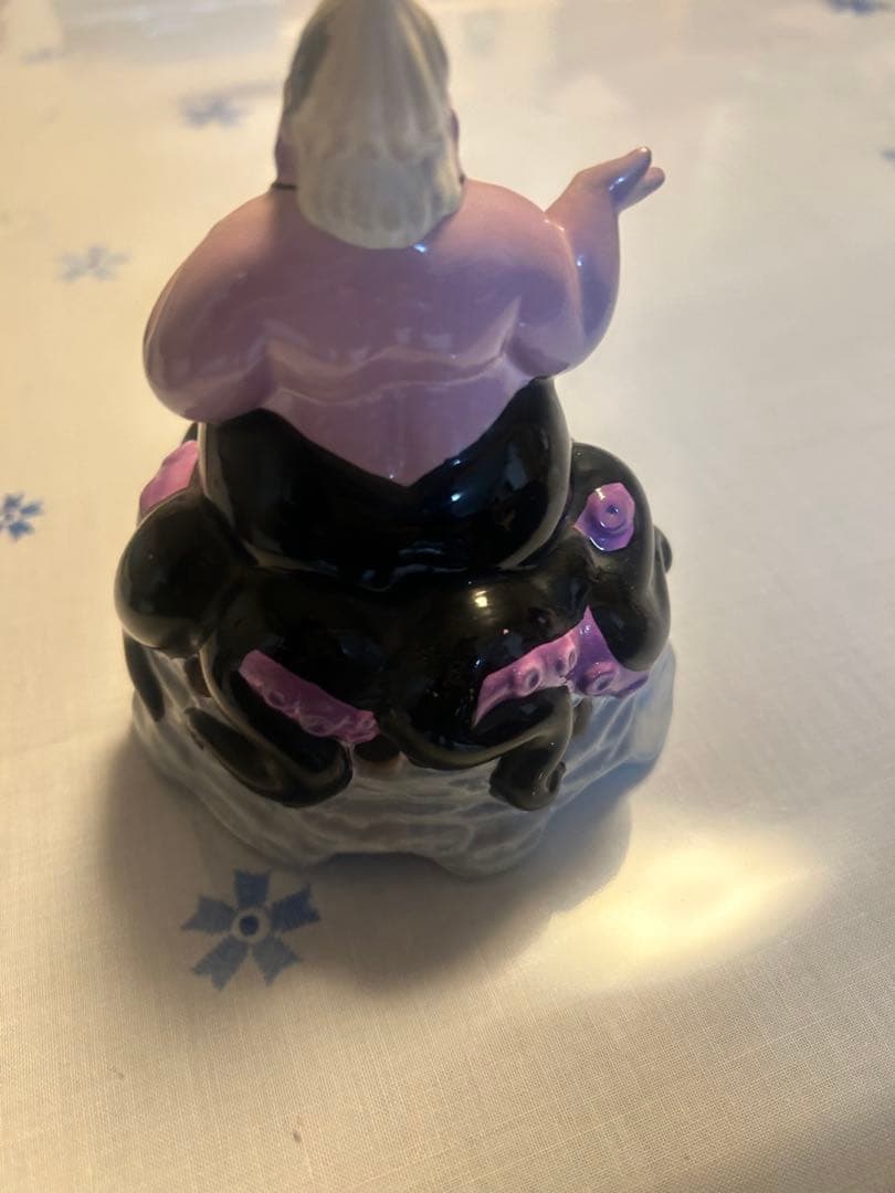 アースラ フィギュア 陶器　リトルマーメイド