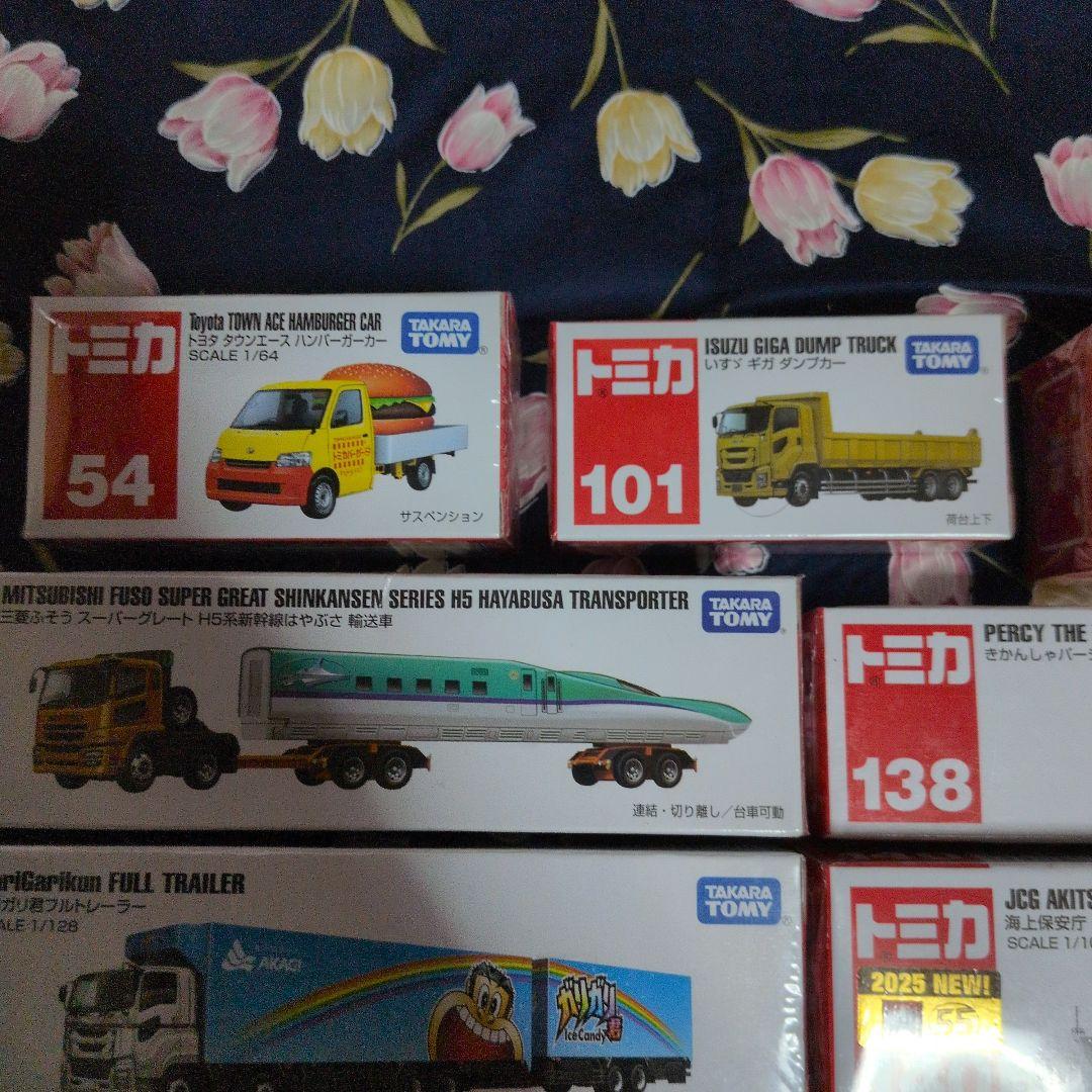 未開封☆ロングトミカ10台とトミカ3台☆まとめ売り